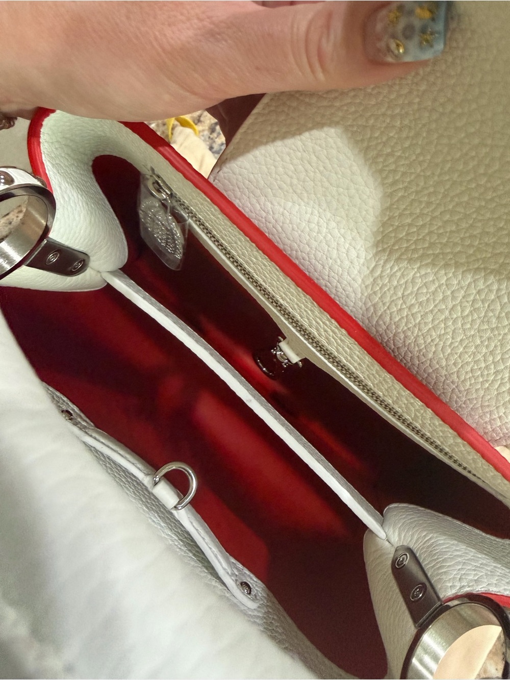 Pre-Loved Limited edition Yayoi Kusama Flower Infinity Dots Taurillon leather BB - Picture 7 of 8